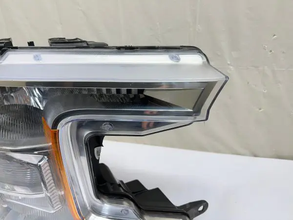 2018 2019 2020 FORD F150 HALOGEN FRONT RIGHT OEM HEADLIGHT - Image 2