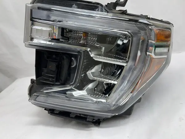 2019 2020 2021 gmc sierra 1500 led front left oem headlight 85535169 broken tabs - Image 2