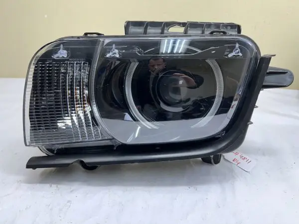 2010 2011 2012 2013 CHEVY CAMARO XENON HID FRONT LEFT OEM HEADLIGHT 20981021 - Image 4