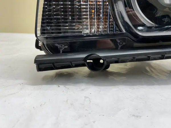 2010 2011 2012 2013 CHEVY CAMARO XENON HID FRONT LEFT OEM HEADLIGHT 20981021 - Image 9