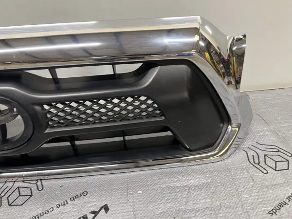 2012 2013 2014 2015 TOYOTA TACOMA FRONT OEM GRILLE CHROME 53100-04470 - Image 4