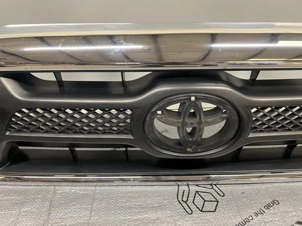 2012 2013 2014 2015 TOYOTA TACOMA FRONT OEM GRILLE CHROME 53100-04470 - Image 7