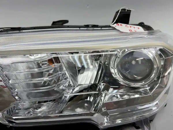 2016 2017 2018 2019 2020 2021 2022 toyota tacoma halogen  left oem headlight - Image 11