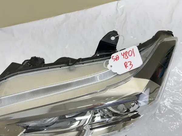 2016 2017 2018 2019 2020 2021 2022 TOYOTA TACOMA HALOGEN LEFT OEM HEADLIGHT - Image 15