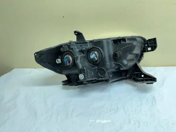 2016 2017 2018 2019 2020 2021 2022 TOYOTA TACOMA HALOGEN LEFT OEM HEADLIGHT - Image 16