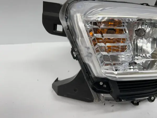 2016 2017 2018 2019 2020 2021 2022 toyota tacoma halogen  left oem headlight - Image 13