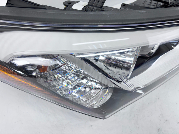 MINT 2013 2014 2015 2016 HYUNDAI SANTA FE XENON RIGHT OEM HEADLIGHT 92102-B8120 - Image 8