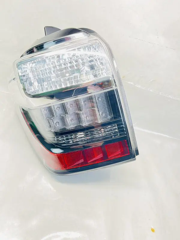 2014-2017 2018 2019 2020 2021 2022 2023 TOYOTA 4RUNNER REAR LEFT OEM TAIL LIGHT - Image 2
