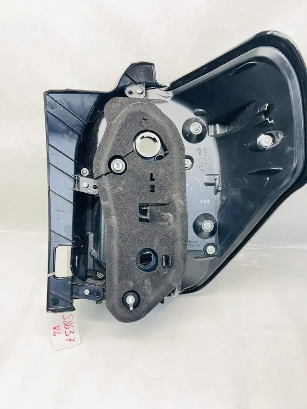 2014-2017 2018 2019 2020 2021 2022 2023 TOYOTA 4RUNNER REAR LEFT OEM TAIL LIGHT - Image 9