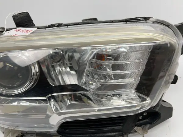 2016 2017 2018 2019 2020 2021 2022 toyota tacoma halogen  right oem headlight - Image 4