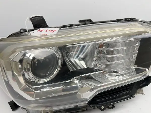 2016 2017 2018 2019 2020 2021 2022 toyota tacoma halogen  right oem headlight - Image 5