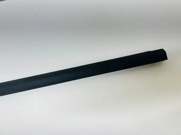 2016 2017 2018 2019 CHEVY VOLT FRONT RIGHT WINDOW BELT MOLDING OEM 23114914 - Image 8