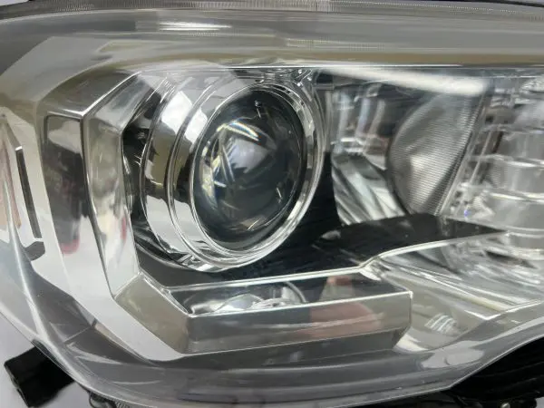 2016 2017 2018 2019 2020 2021 2022 toyota tacoma halogen  right oem headlight - Image 12