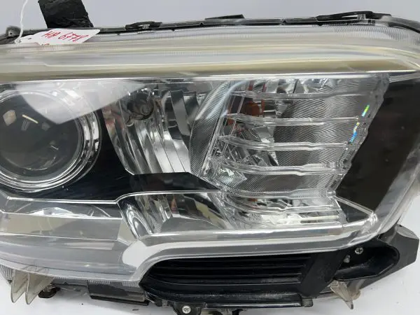 2016 2017 2018 2019 2020 2021 2022 toyota tacoma halogen  right oem headlight - Image 13
