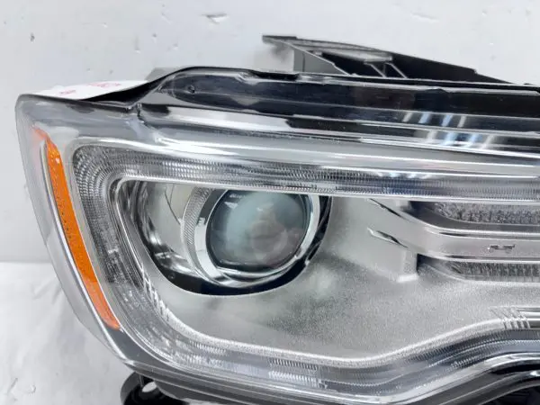 2014 2015 2016 JEEP GRAND CHEROKEE XENON HID FRONT RIGHT OEM HEADLIGHT - Image 6