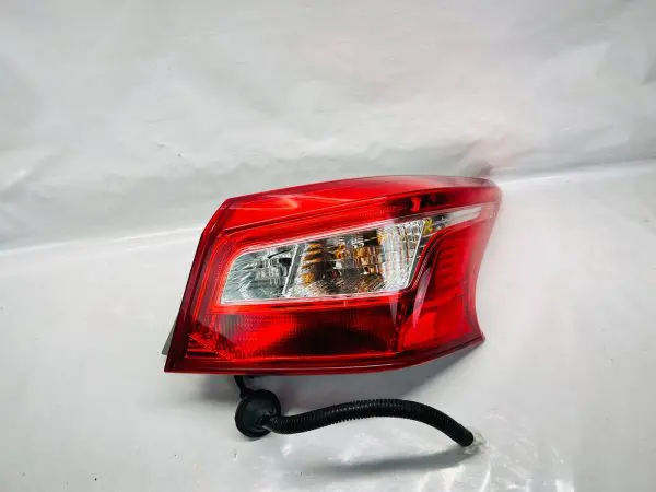 2016 2017 2018 2019 NISSAN SENTRA HALOGEN LED REAR RIGHT  OEM TAIL LIGHT