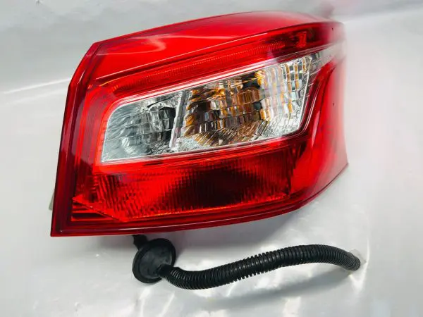 2016 2017 2018 2019 NISSAN SENTRA HALOGEN LED REAR RIGHT  OEM TAIL LIGHT - Image 8