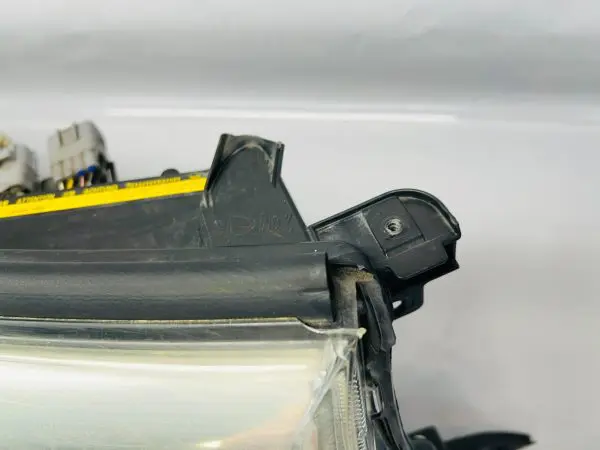 2013 2014 2015 TOYOTA LAND CRUISER XENON HID FRONT RIGHT OEM HEADLIGHT - Image 6