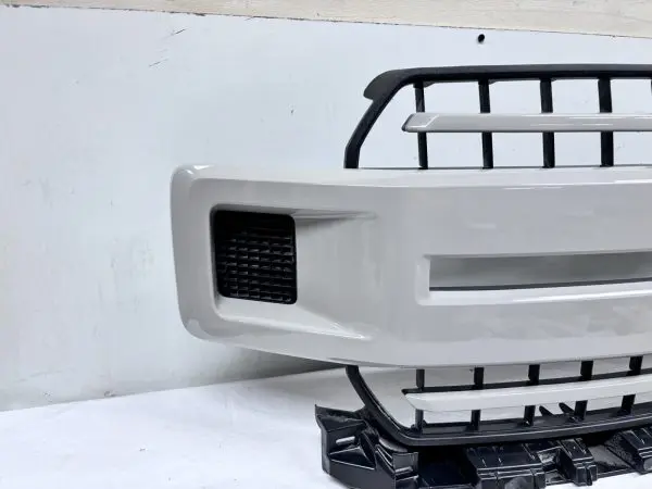 OEM 2018 2019 2020 FORD F150 FRONT GRILLE jl3z8200fcptm NEW NOT PAINTED - Image 2