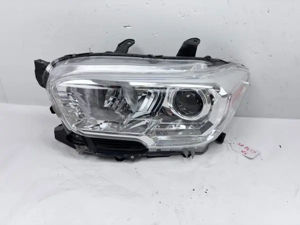 2016 2017 2018 2019 2020 2021 2022 toyota tacoma halogen left oem headlight