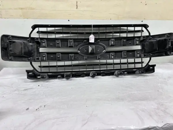 OEM 2018 2019 2020 FORD F150 FRONT GRILLE jl3z8200fcptm NEW NOT PAINTED - Image 15