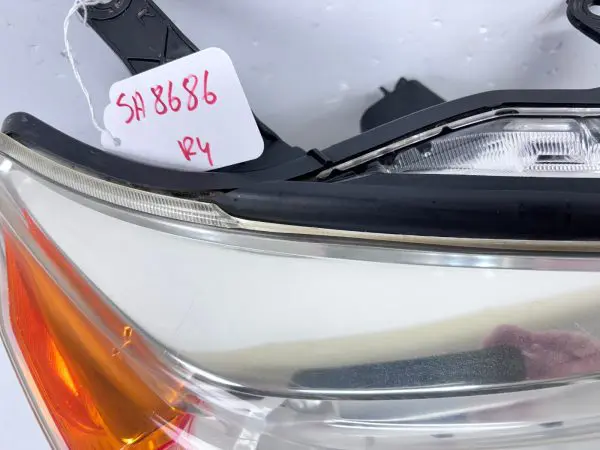 ALL TABS 2010 2011 2012 2013 TOYOTA 4RUNNER HALOGEN FRONT RIGHT OEM HEADLIGHT - Image 16