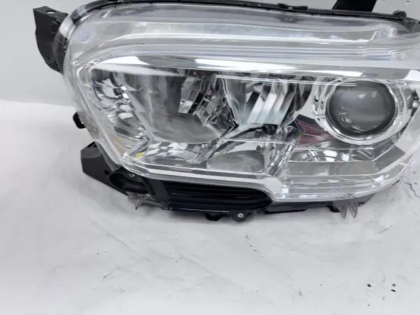 2016 2017 2018 2019 2020 2021 2022 toyota tacoma halogen left oem headlight - Image 14