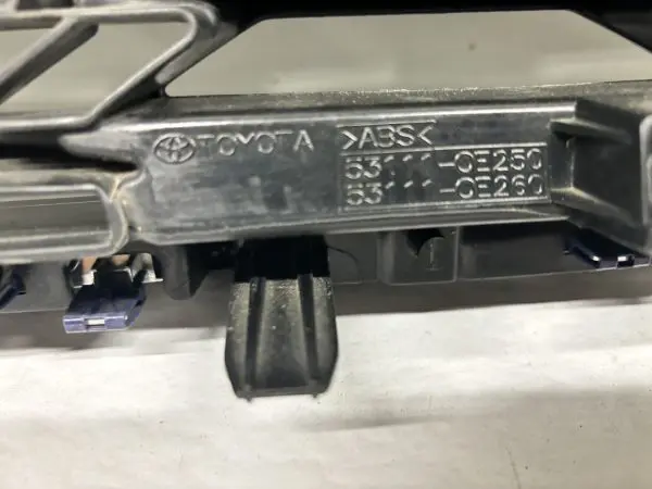 🎈nice🎈  53111-0E250 2020 2021 2022 toyota highlander chrome front oem grille - Image 14