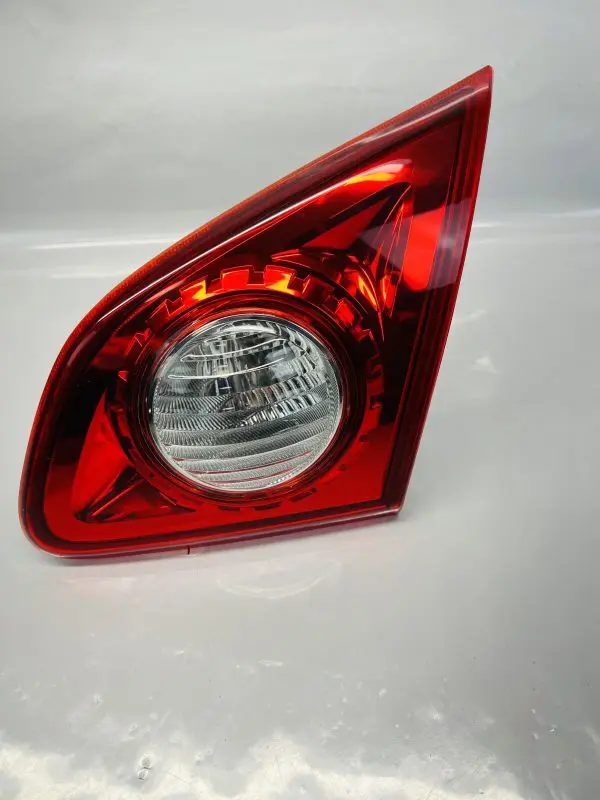 2008 2009 2010 2011 2012 2013 NISSAN ROGUE REAR RIGHT OEM INNER TAIL LIGHT
