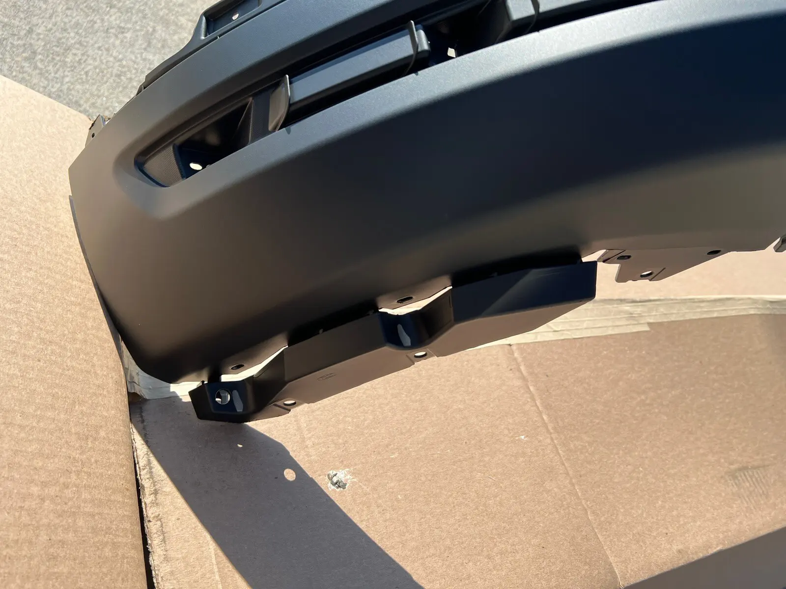 2018 2019 FORD EXPLORER  FRONT LOWER BUMPER COVER VALANCE OEM GENUINE - Image 13