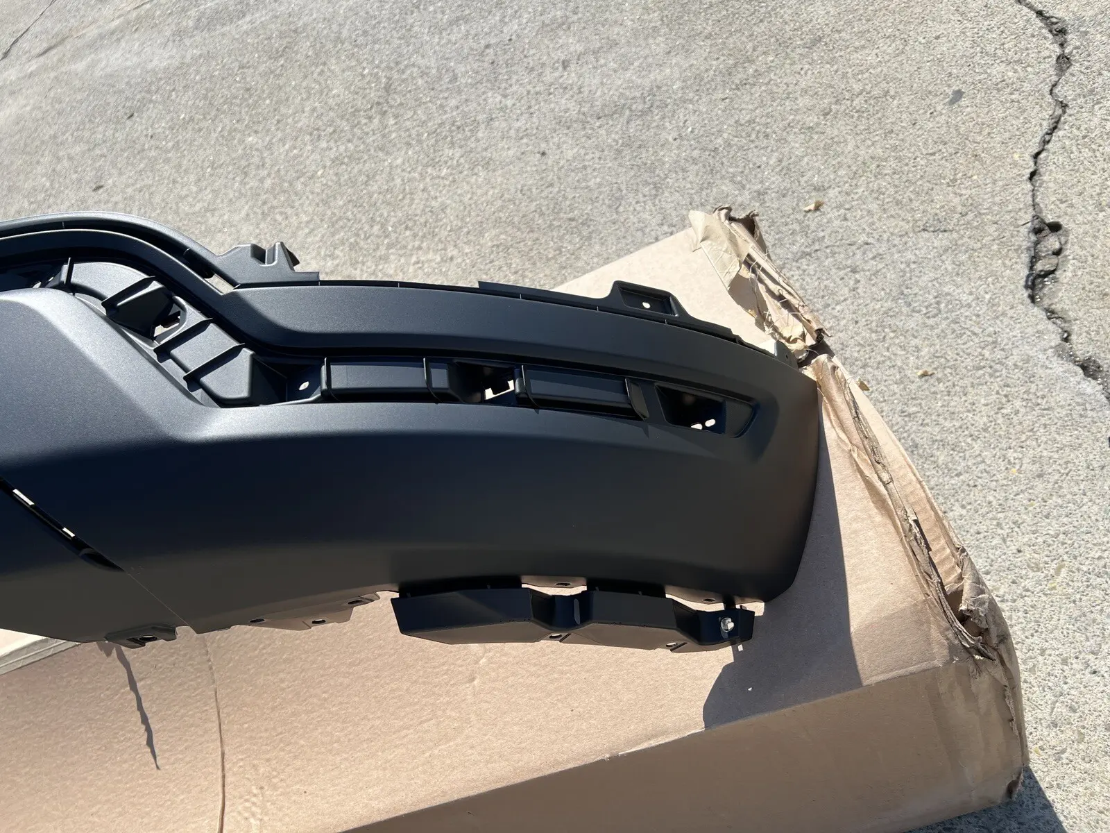 2018 2019 FORD EXPLORER  FRONT LOWER BUMPER COVER VALANCE OEM GENUINE - Image 17