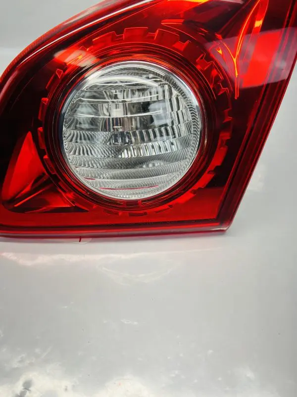 2008 2009 2010 2011 2012 2013 NISSAN ROGUE REAR RIGHT OEM INNER TAIL LIGHT - Image 3