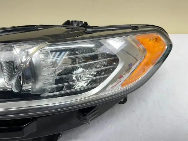 NICE ALL TABS 2013 2014 2015 2016 FORD FUSION HALOGEN FRONT  LEFT OEM HEADLIGHT - Image 4