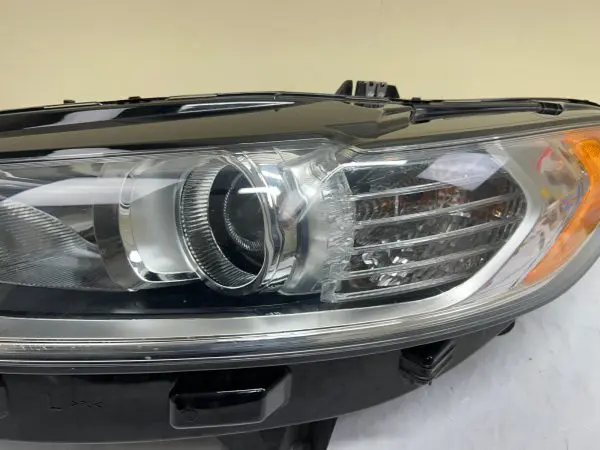 NICE ALL TABS 2013 2014 2015 2016 FORD FUSION HALOGEN FRONT  LEFT OEM HEADLIGHT - Image 5