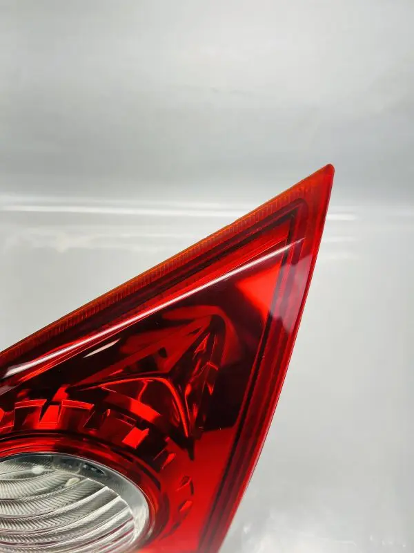 2008 2009 2010 2011 2012 2013 NISSAN ROGUE REAR RIGHT OEM INNER TAIL LIGHT - Image 6