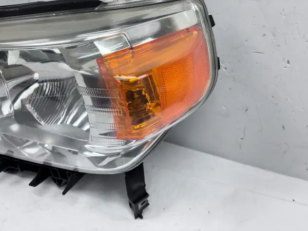 ALL TABS 2010 2011 2012 2013 TOYOTA 4RUNNER HALOGEN FRONT LEFT OEM HEADLIGHT - Image 4