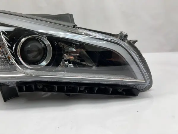 2015 2016 2017 HYUNDAI SONATA HALOGEN FRONT RIGHT OEM HEADLIGHT 92102C2000 - Image 2