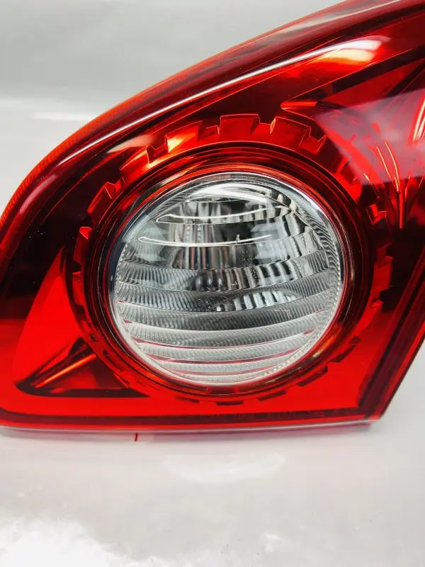 2008 2009 2010 2011 2012 2013 NISSAN ROGUE REAR RIGHT OEM INNER TAIL LIGHT - Image 8