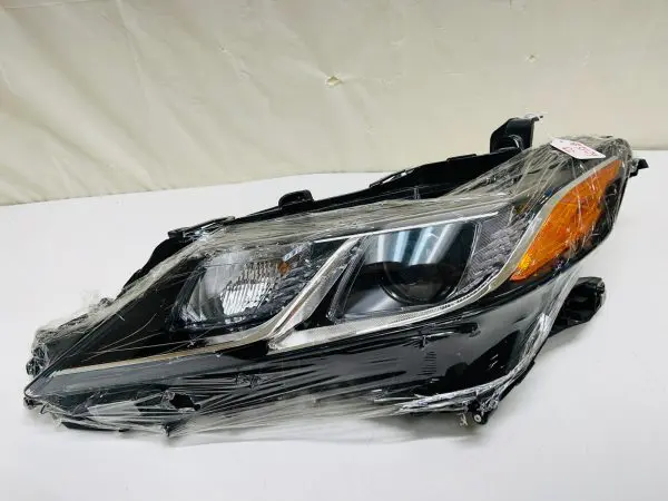 NICE  2018 2019 2020 2021 2022 2023 TOYOTA CAMRY LED FRONT LEFT HEADLIGHT - Image 2