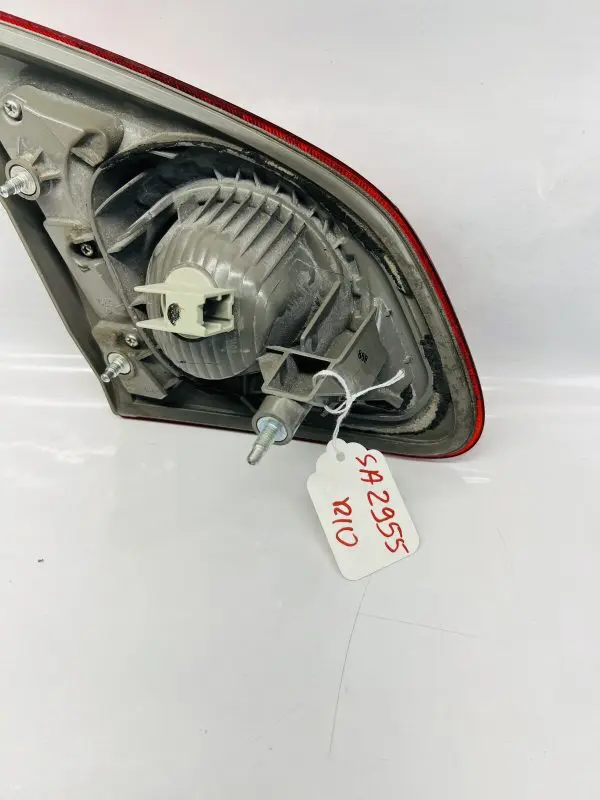 2008 2009 2010 2011 2012 2013 NISSAN ROGUE REAR RIGHT OEM INNER TAIL LIGHT - Image 9