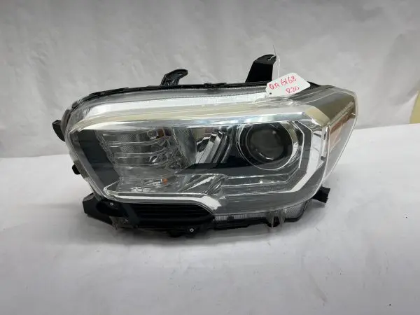 2016 2017 2018 2019 2020 2021 2022 toyota tacoma haloge led left oem headligh