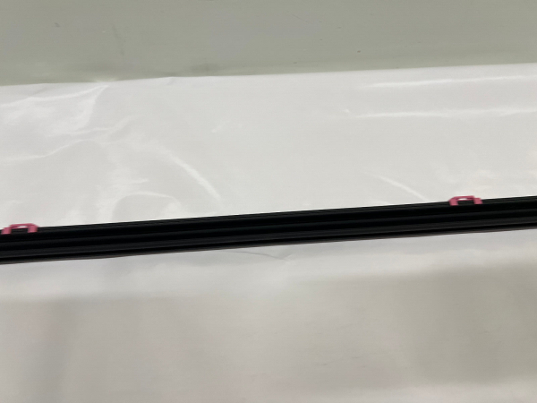 86823419 2019-2022 2023 chevy silverado 1500 front right door belt molding oem - Image 8