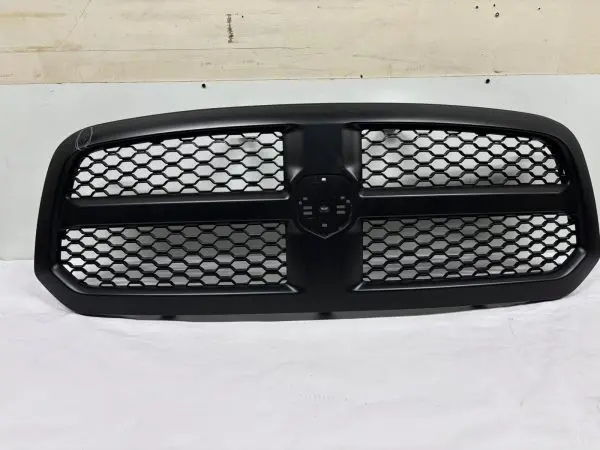 2013 2014 2015 2016 2017 2018 DODGE RAM 1500 FRONT OEM GRILLE GENUINE 68197703AA
