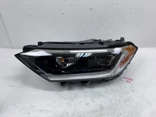 MINT 2019 2020 2021 2022 2023 VW JETTA GLi LED PROJECTOR LEFT OEM HEADLIGHT