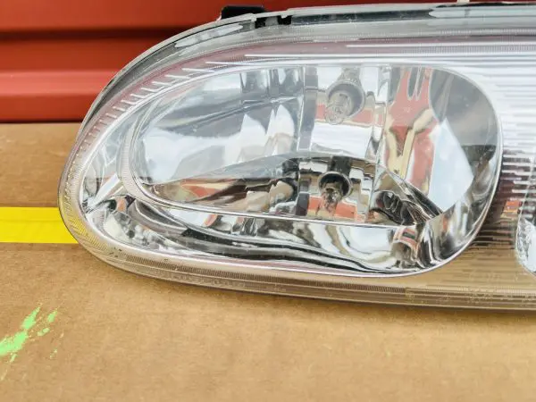 1997-2000 2001 2002 2003 2004 2005 Buick Centrury Regal front left oem headlight - Image 2