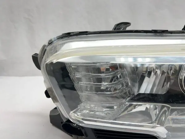 2016 2017 2018 2019 2020 2021 2022 toyota tacoma haloge led left oem headligh - Image 3