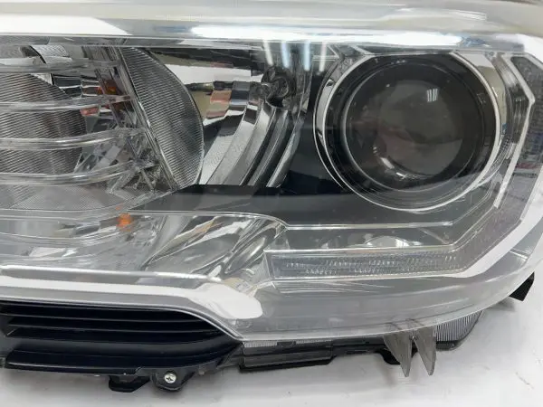 2016 2017 2018 2019 2020 2021 2022 toyota tacoma haloge led left oem headligh - Image 4