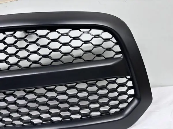 2013 2014 2015 2016 2017 2018 DODGE RAM 1500 FRONT OEM GRILLE GENUINE 68197703AA - Image 3