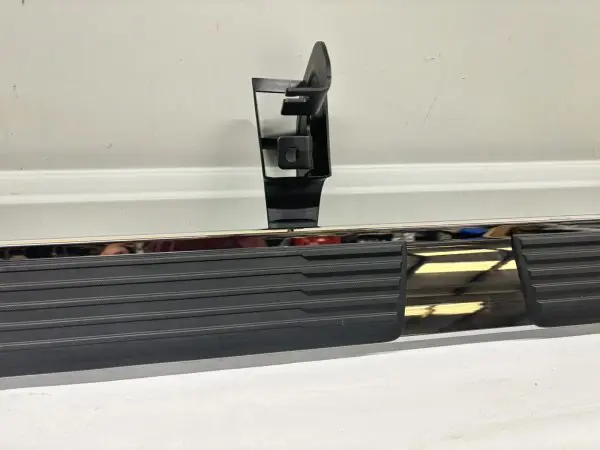 2019 2020 2021 2022 2023 2024 CHEVY SILVERADO 1500 LF OEM RUNNING BOARD 84011396 - Image 5