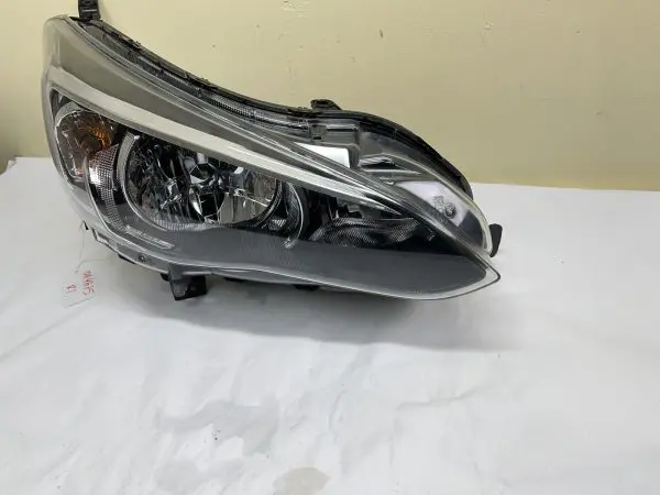 2017 2018 2019 2020 2021 2022 2023 SUBARU IMPREZA HALOGEN RIGHT OEM HEADLIGHT - Image 2